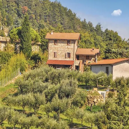 Holiday Casa Della Stelle Монтоне